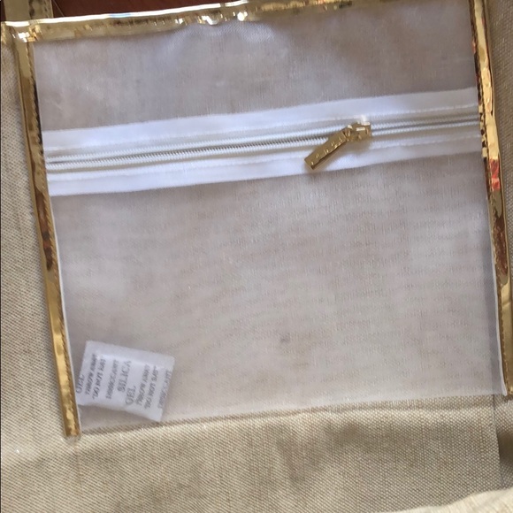 NWT: canvas beach tote - Picture 3 of 3